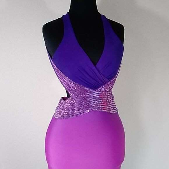 NEW MASQUERADE FORMAL DRESS SIZE 3,4 - Picture 4 of 16